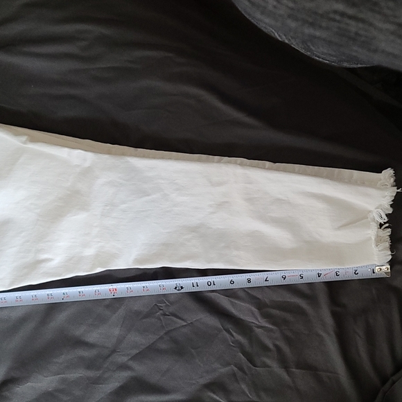 Loft midrise white jeans w/frayed ankles - Picture 11 of 13